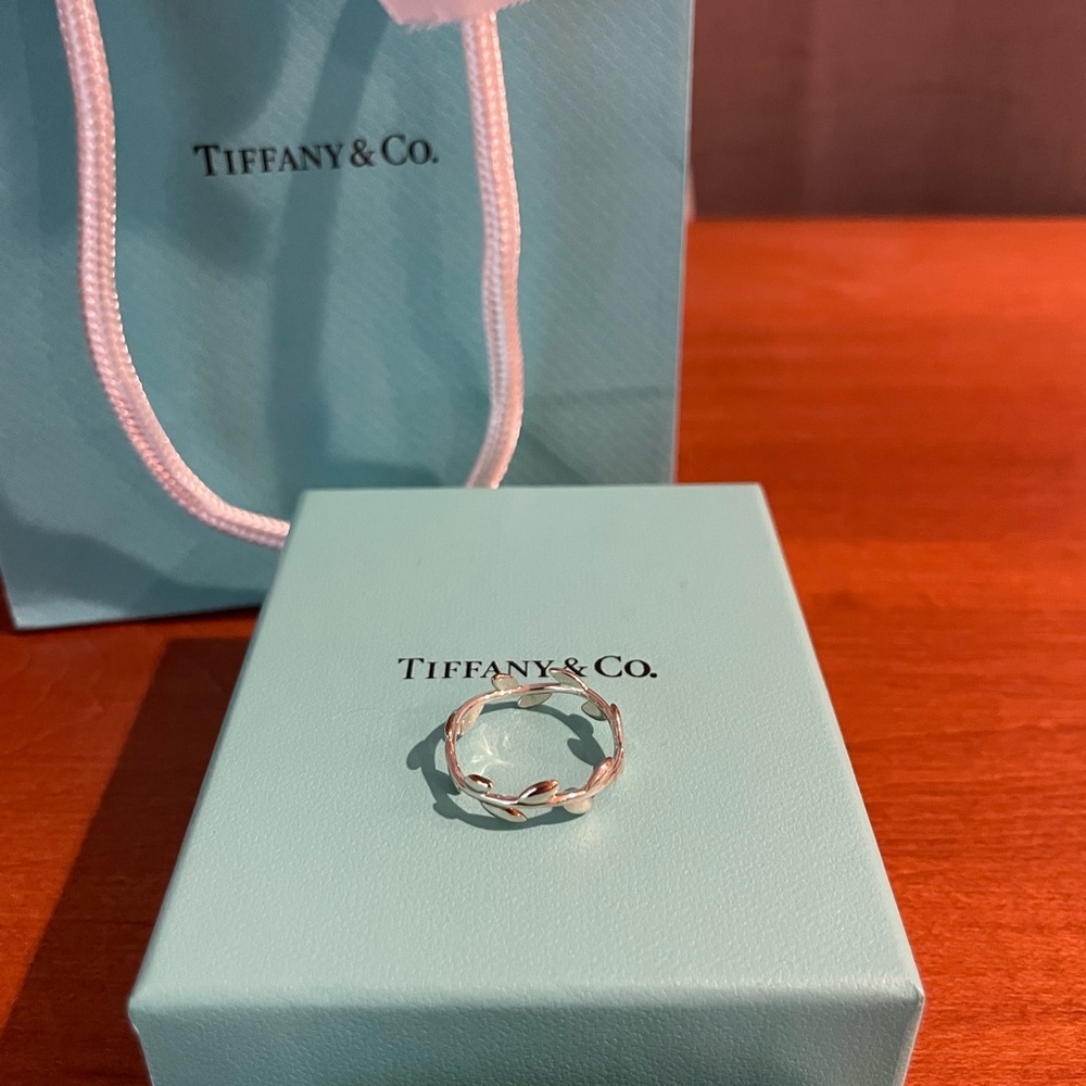Genuine Tiffany & Co. Paloma Picasso Olive Leaf Band Ring